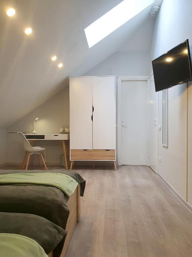 Kambariu Nuoma - Pasakarniai Saurida Motel Akmene Eksteriør bilde